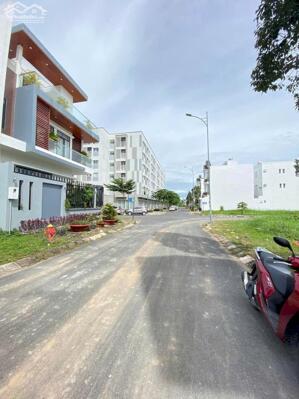 Nền biệt thự 200m2 khu dân cư Nam Long 1