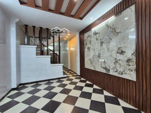 20m ra ô tô hoàng mai, ngõ thông 3 gác, dt 51m2, mt 4m, chào 7,85 tỷ dân xây