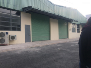 nhà xưởng cho thuê đường tô ngoc vân phường thạnh xuân quận 12 dt: 500m giá 30 triêu lh: 