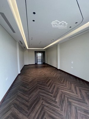 siêu phẩm 7 tầng thang máy long biên - ô tô tránh - vỉa hè - gần hồ 30ha - 60m2, chỉ 16.19 tỷ
