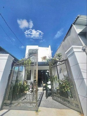 nhà mới xây 120m2 ngay tt thủ dầu một - shr sang tên ngay - có sẵn nội thất