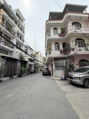 định cư nn bán nhà 5 tầng- hxh- nguyễn trãi-dòng tiền 20tr/tháng - nhỉnh 7đ