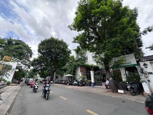 100 tr/th - biệt thự sân vườn khu tú xương, q3, 14x20m - khu chuyên spa cao cấp, fnb cao cấp