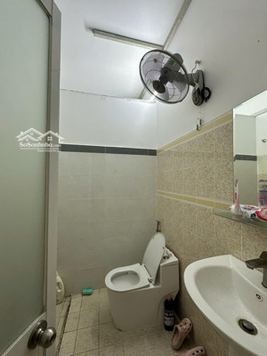 bán gấp cc 2pn + 2wc tại nhất lan, 2,5 tỷ, 74m2, bình tân, hcm