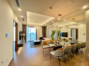 cho thuê căn hộ 2pn, 70m2 chỉ với 13 triệu ở central field trung kính, cầu giấy, hà nội