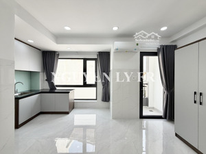 cho thuê căn hộ ban công full nội thất ngay công viên làng hoa