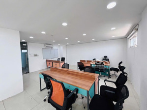 cho thuê vp 160m2 full nội thất vào làm việc được ngay