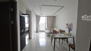 căn hộ 71 m2 , 2 pn , 2 wc , bancol đông nam , giá tốt nhất hiện tại chỉ 3,89 tỷ đầy đủ nội thất