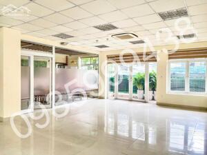 Cho thuê văn phòng 60m2 thoáng sáng, có hầm xe, bảo vệ 24/24, giá thuê: 13.8 tr/tháng.