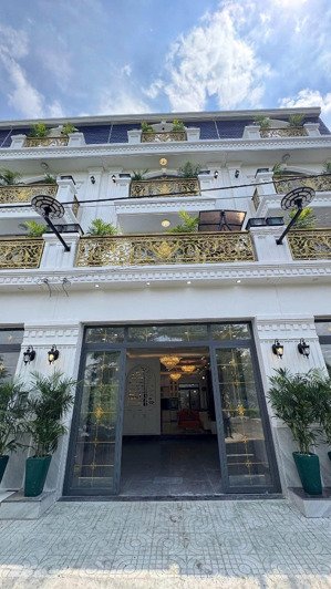 nhà đẹp đón tết, đẹp lung linh từng centimet, ngay đào tông nguyên chỉ xách vali vào ở.