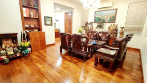 bán nhà riêng tại nguyễn văn thương 10m x 11m, 6 phòng ngủ, 110m2. ô tô đậu trong hầm nhà.