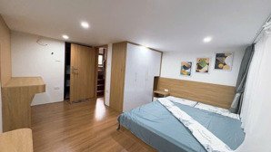 kim mã, ba đình. dt 19m² x 4 tầng, mt 3,7m, giá 5,65 tỷ. 20m ra ô tô, 50m ra mặt phố.