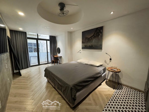 căn hộ studio ban công nội thất đầy đủ, tông màu đẹp gần cầu nguyễn văn cừ - quận 1