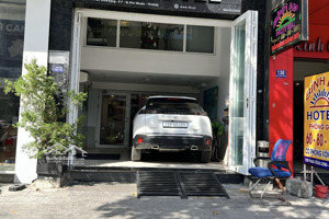 bán nhà mặt tiền phan xích long, phường cầu kiệu - dt 4x16 - 4 tầng - 26 tỷ - mt hiếm có