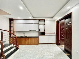 mua nhà 5 tỉ kim chung 4 ngủ nhà mới ô tô đỗ cửa