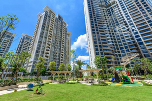 cho thuê 3 phòng ngủ estella height 152m2 đầy đủ nội thất view nội khu hồ bơi đẹp giá 82tr/ tháng