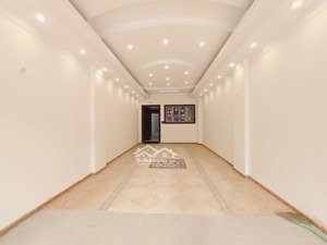 cho thuê nhà phố nguyễn văn cừ mặt phố vỉa hè rộng kinh doanh đỉnh cao