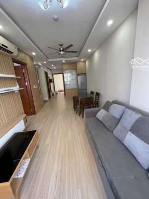 chính chủ cần bán gấp căn 2n-70m2 giá chỉ 6,3 tỷ tại thái hà. tầng trung, full đồ, sẵn sổ, có slot