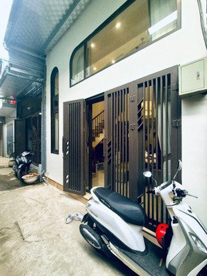 nhà mới cực đẹp phố âu cơ, tây hồ. diện tích 51m2, 2 tầng, cách ôtô tránh 10m, chỉ 3.6 tỷ. ảnh thật