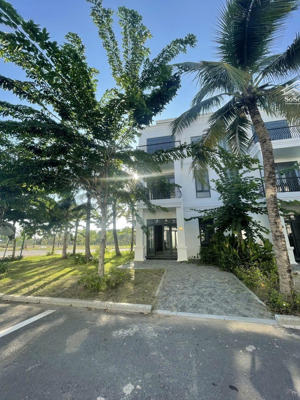 bán biệt thự có sân vườn tại west lakes golf & villas, 3,8 tỷ, dt 87m2