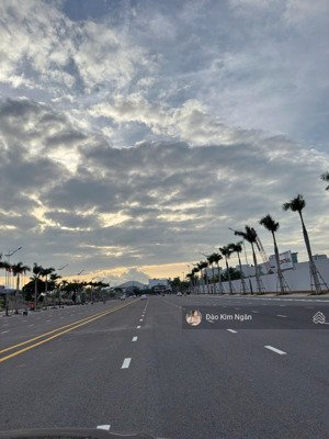 (chưa qua đầu tư) góc 2mt đường nguyễn thị minh khai - trung tâm đà nẵng - 222m2 - giá 42 tỷ.