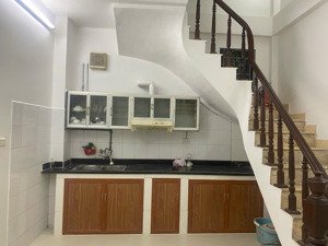 nhà riêng 3n, cổng trường c3 thăng long , tạ quang bửu- bách khoa .