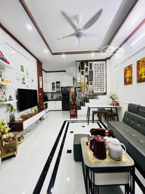 hàng hiếm tại ngọc hà, 33m 5t 7,75 tỷ.