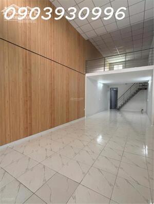 Bán đất SHR mặt tiền bờ kênh tặng nhà cấp 4 gác lững cực đẹp