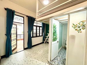 phòng trọ cho thuê q3 đường lý chính thắng có gác 35m2 gần cầu công lý đầy đủ nội thất - ban công