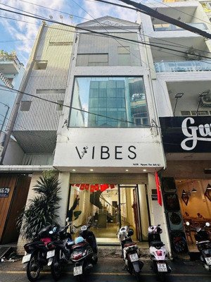 giá thuê 52triệu - cho thuê nhà 165/81 nguyễn thái bình, quận 1 - 4tầng, hẻm vip chính chủ