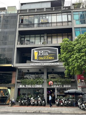 siêu phẩm nhà đẹp! cho thuê nhà mặt phồ nguyễn khang. dt: 110m x 7t, 2mt: 6m. giá thuê: 120tr/tháng