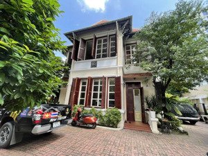 cho thuê góc 2mt 215 võ thị sáu, p.võ thị sáu, quận 3, dt 25x35m, kết cấu trệt 1 lầu, giá 490tr