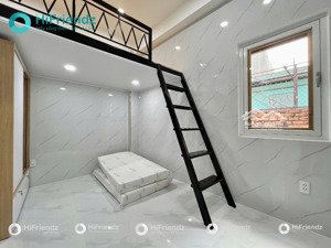 chính chủ khai trương duplex full nội thất cửa sổ trời ngay tại hàng xanh