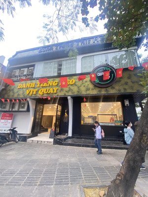 nhượng nhà hàng mặt phố huỳnh thúc kháng.dt 200m2x2t.lô góc 2 mặt tiền.giá 230tr/th.mội mô hình