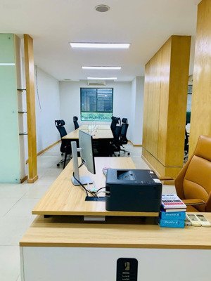 bán căn hộ chung cư hoàng đạo thúy, gần trường học, công viên, siêu thị phù hợp gia đình trung tuổi