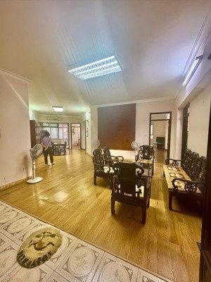 chính chủ bán căn 3 ngủ mặt đường hoàng đạo thúy siêu thoáng - có thể làm 4 ngủ