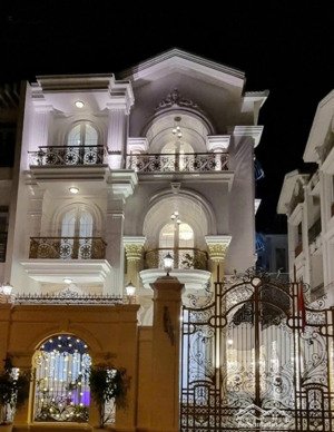 chính chủ gửi bán biệt thự tặng kèm kho xưởng 3 tầng gần sân bay tân sơn nhất