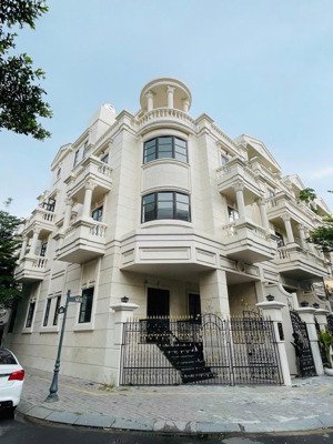 căn góc giá rẻ có dòng tiền tốt dt 136m² - giá 33 tỷ cityland park hills, lotte mart gò vấp.