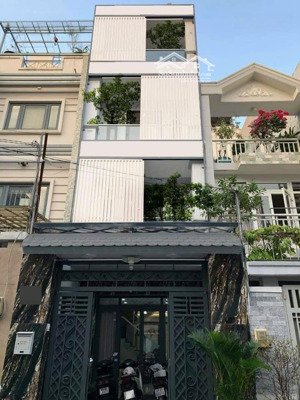 tôi bán nhà đường lê thị riêng-quận 1 giá 4tỷ780/72,9m2. gần công viên tap đàn. cho thuê 28tr