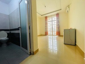 cho thuê phòng có ban công ngay ngã ba hiệp bình - quốc lộ 13