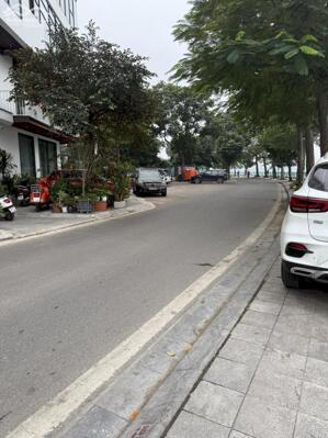 Bán Nhà Mặt Phố Quảng Khánh Tây Hồ 135m2-6T MT7,3m 2MT 2 THOÁNG 157 Tỷ Có Thương Lượng.