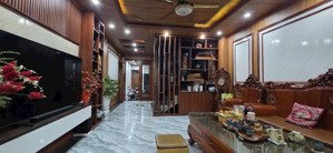 bán nhà 5 tầng đông hội dân xây đẹp long lanh - thang máy - gara ô tô - gần cầu tứ liên, siêu đẹp