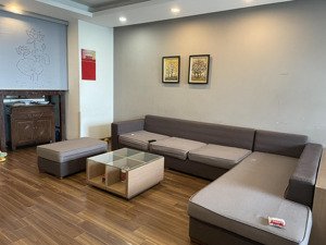 chính chủ bán chcc tại golden land - 3n2w - giá 9,6 tỷ - dt 118,6m2 - full nt - tầng trung