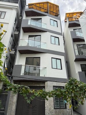 bán nhà riêng tại thượng thanh, 5,3 tỷ, 32,5m2, 3pn, 4wc, 5 tầng, q.long biên, hn