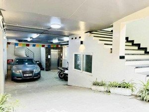 bán nhà mặt phố võng thị - s=68m2/102m2. 10 tầng. mt5.6m. giá chỉ 52 tỷ.