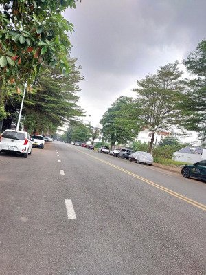 chủ bán nhanh giải quyết công việc chốt giá bất chấp từ 28ty còn 25ty đất xây biệt thự kdc nam long