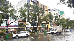 các cặp đất: 200m mặt tiền trần hưng đạo. view sông hàn. cực kỳ đẹp. giá 60 tỷ