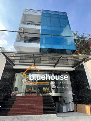 tòa nhà đường nguyễn bỉnh khiêm diện tích: 8x20m hầm 4 tầng cho thuê