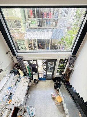 bán nhà ngay vòng xoay lý thái tổ - 25m2- 4tầng - mua ở ngay- giá 6.5tỷ