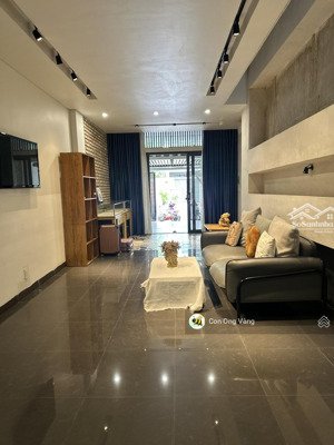 - bán nhà 3.5 tầng khu đô thị hà quang 2 vị trí đẹp ở hoặc cho thuê full nội thất lh : 